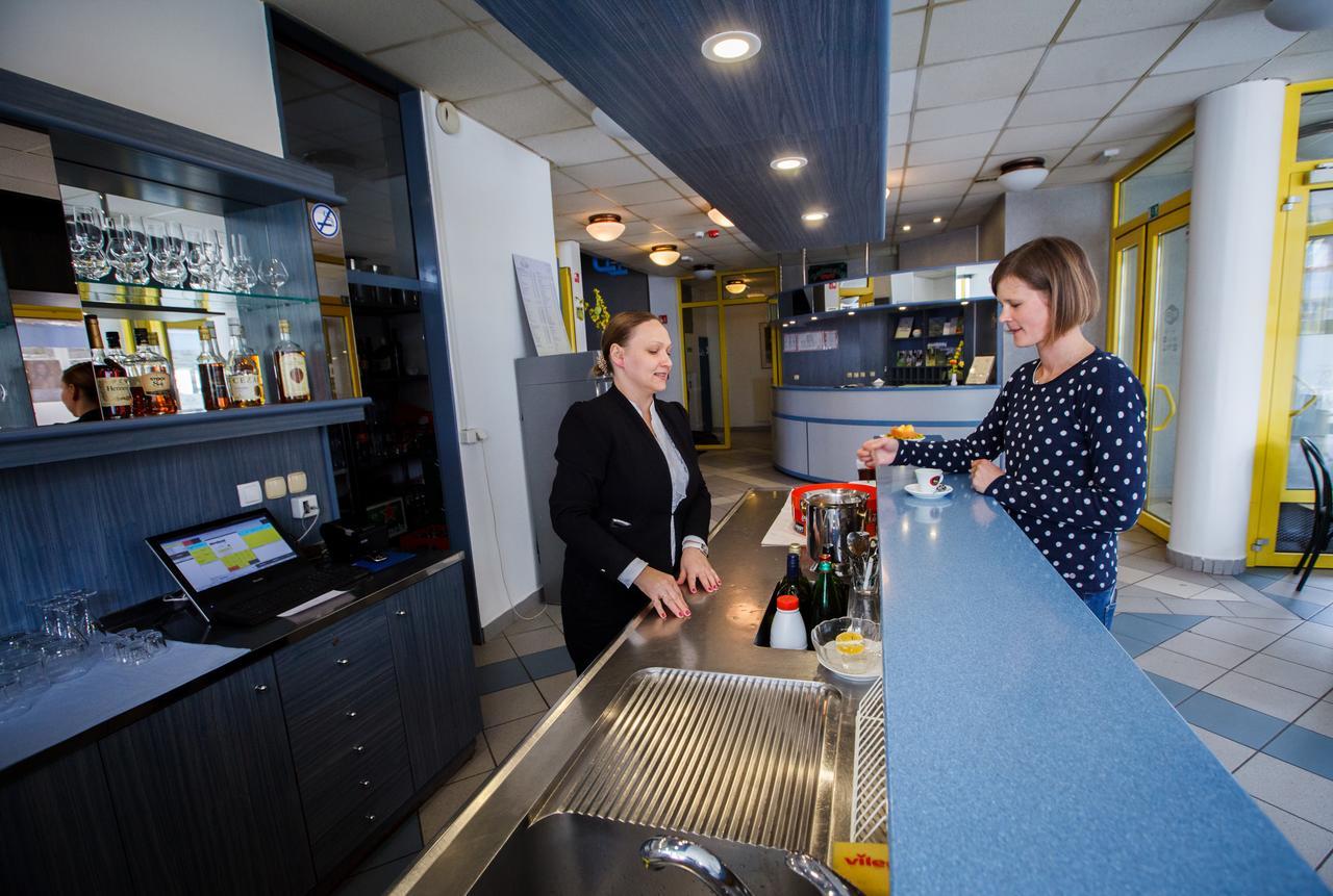 Hotel Dravograd מראה חיצוני תמונה